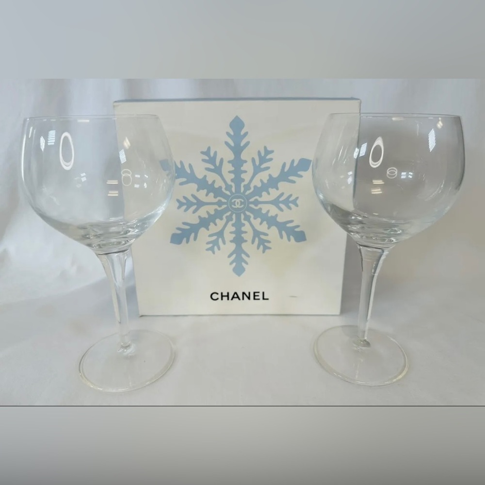 Rare Collectible Chanel Employee Holiday Snowflake Wine Glass Gift Set